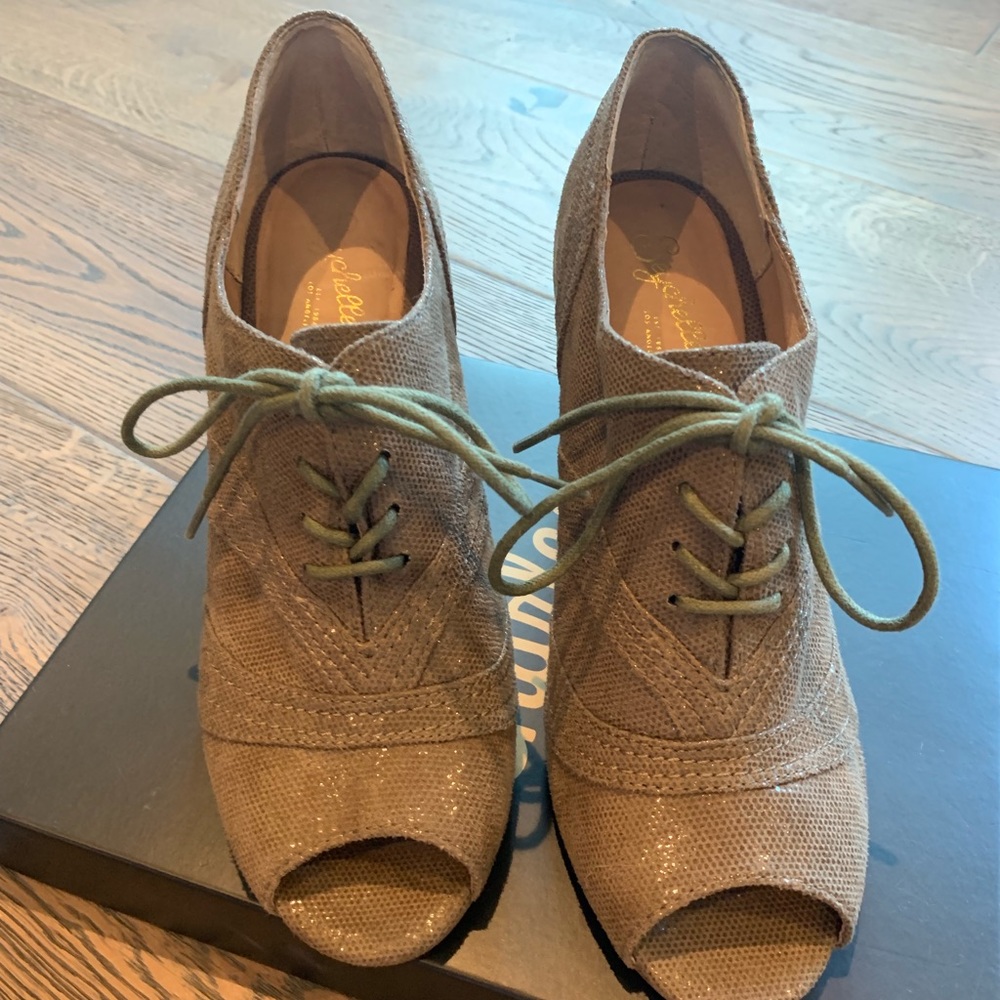 Seychelles peep toe bootie.